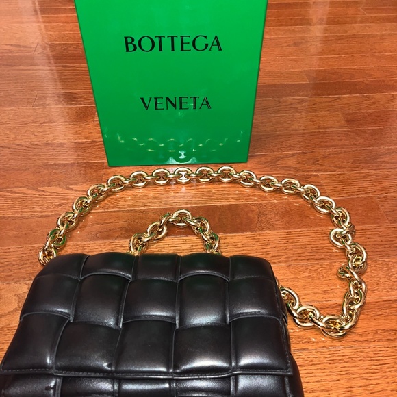 BOTTEGA VENETA BLACK CASSETTE CHAIN GOLD BAG QUILTED - Picture 5 of 6